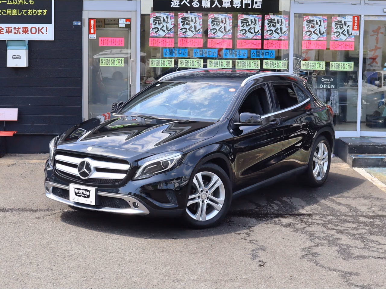 MERCEDES-BENZ GLA-CLASS