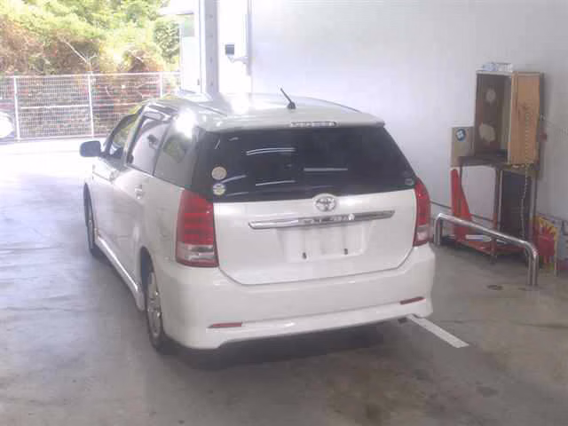 TOYOTA WISH