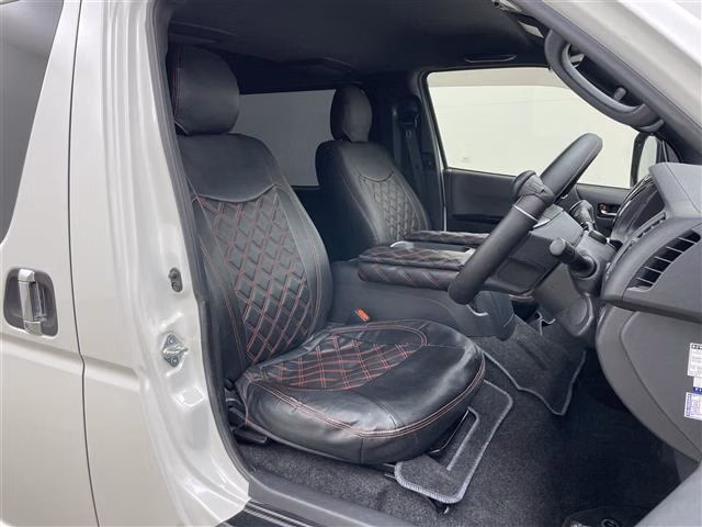 TOYOTA REGIUS ACE