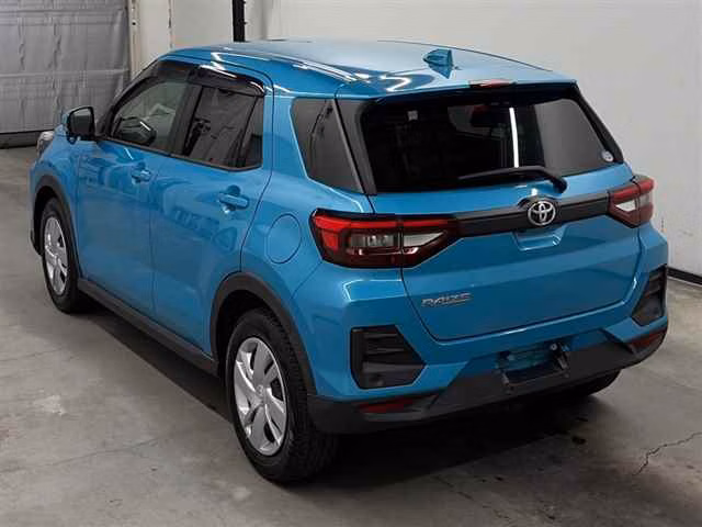 TOYOTA RAIZE