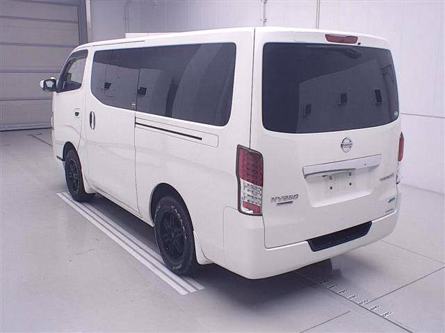 NISSAN NV350 CARAVAN