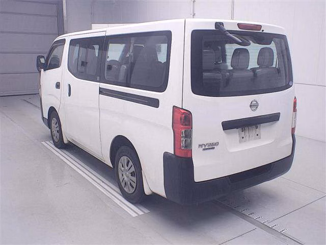 NISSAN NV350 CARAVAN