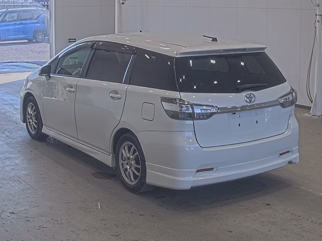 TOYOTA WISH