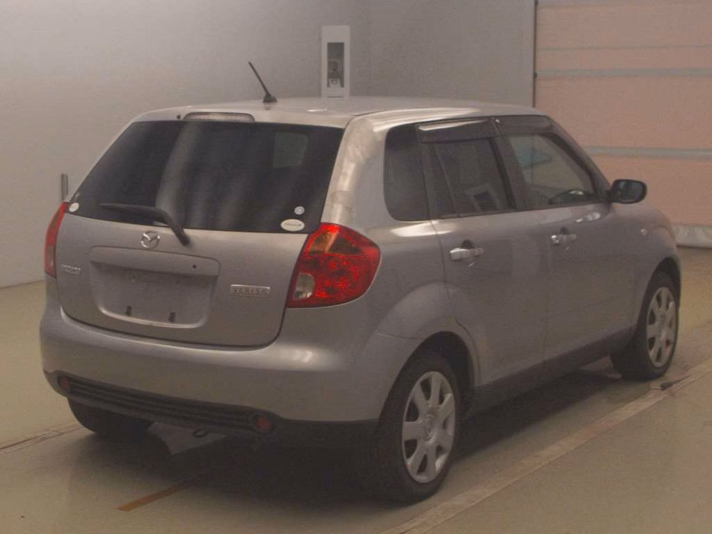 MAZDA VERISA