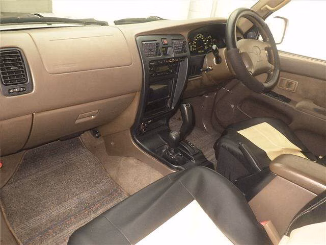 TOYOTA HILUX SURF