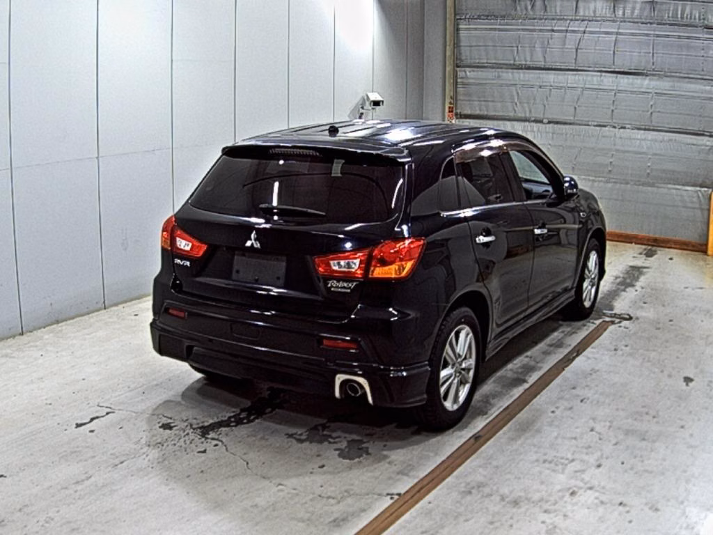 MITSUBISHI RVR