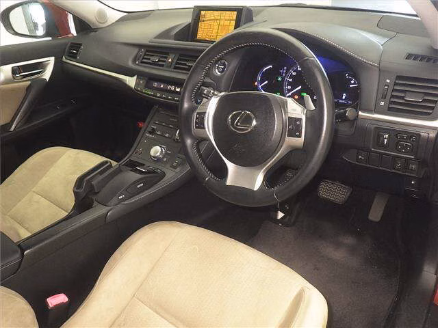 LEXUS CT200H
