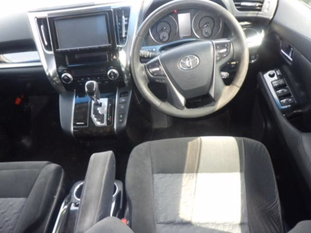 TOYOTA VELLFIRE