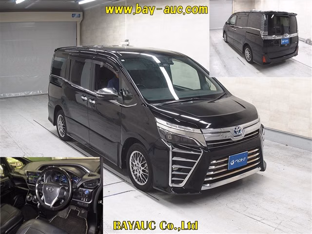 TOYOTA VOXY