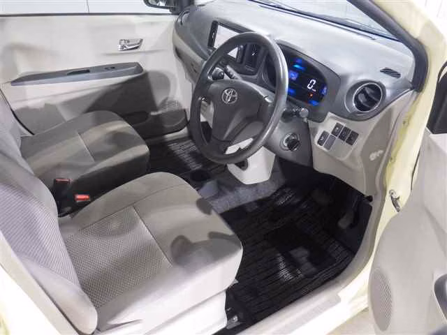 TOYOTA PIXIS EPOCH