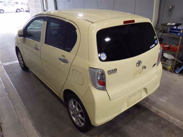 TOYOTA PIXIS EPOCH