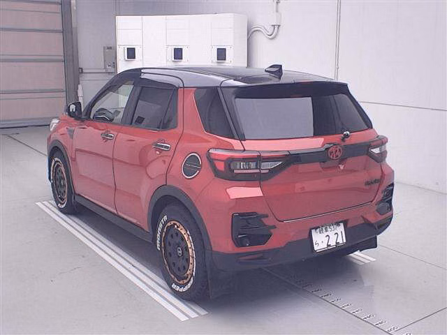 DAIHATSU ROCKY