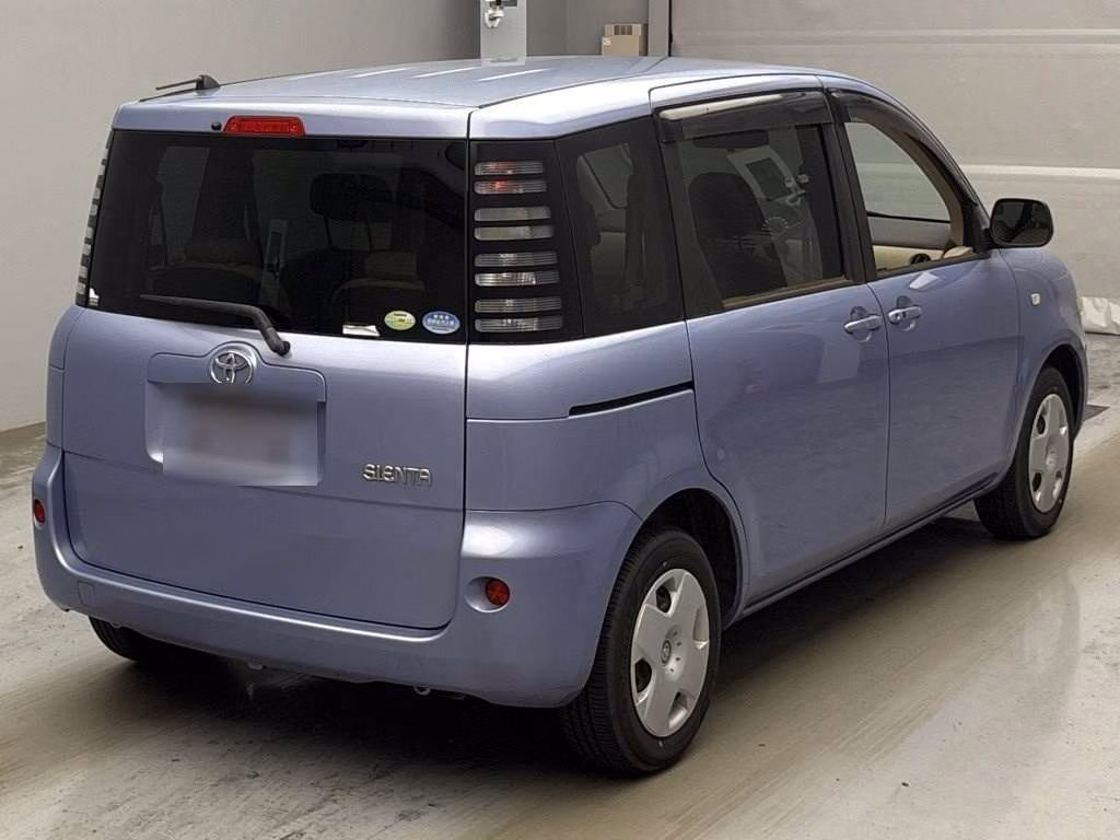 TOYOTA SIENTA