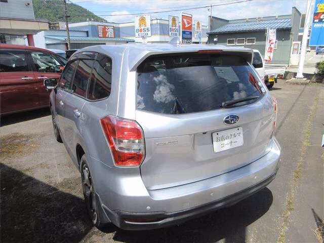 SUBARU FORESTER