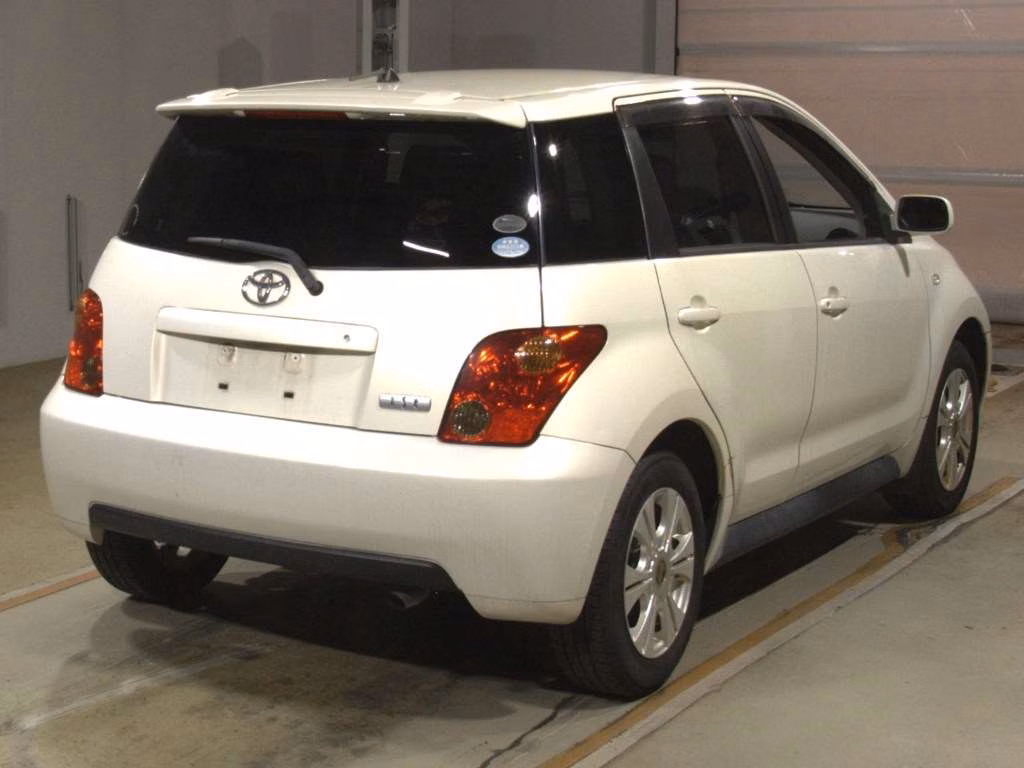 TOYOTA IST