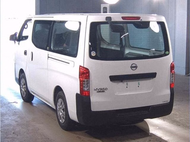 NISSAN NV350 CARAVAN