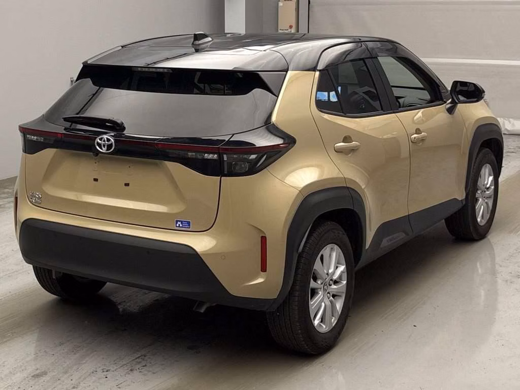 TOYOTA YARIS CROSS