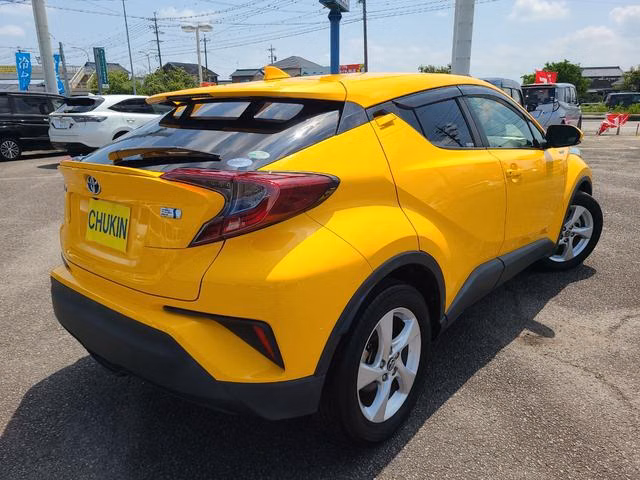 TOYOTA C-HR