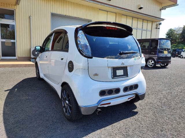 MITSUBISHI I