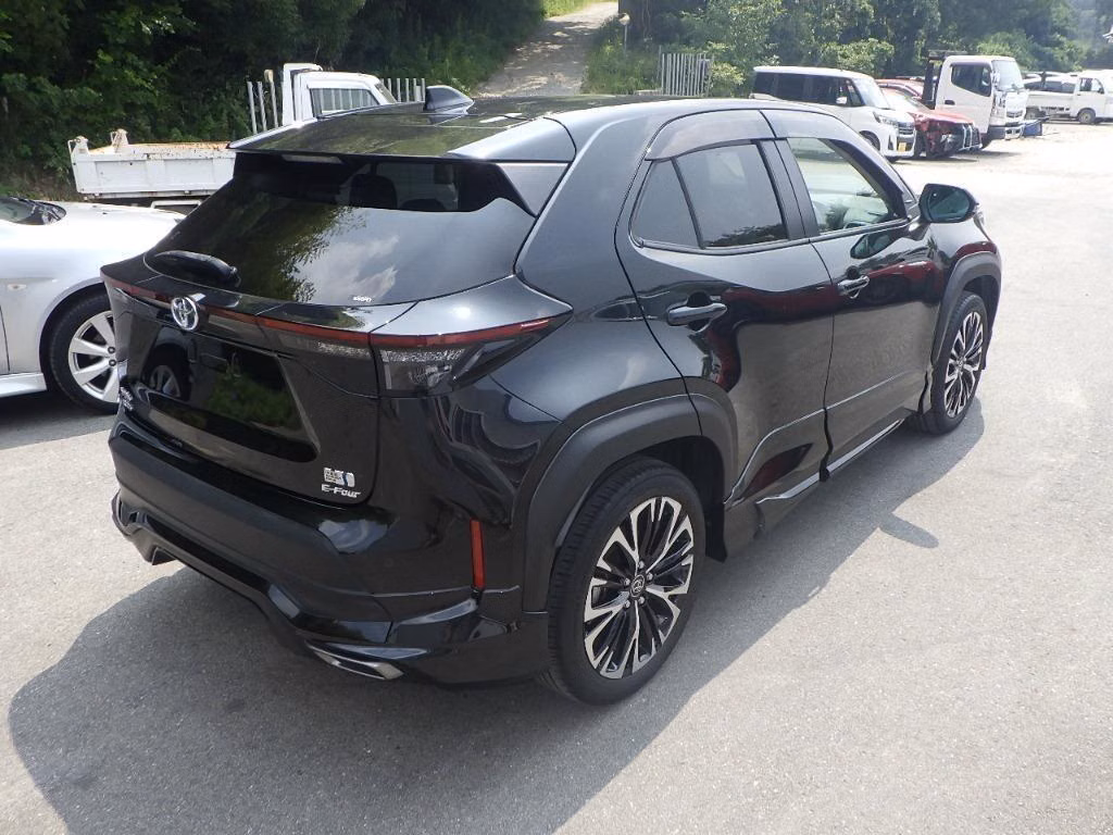 TOYOTA YARIS CROSS