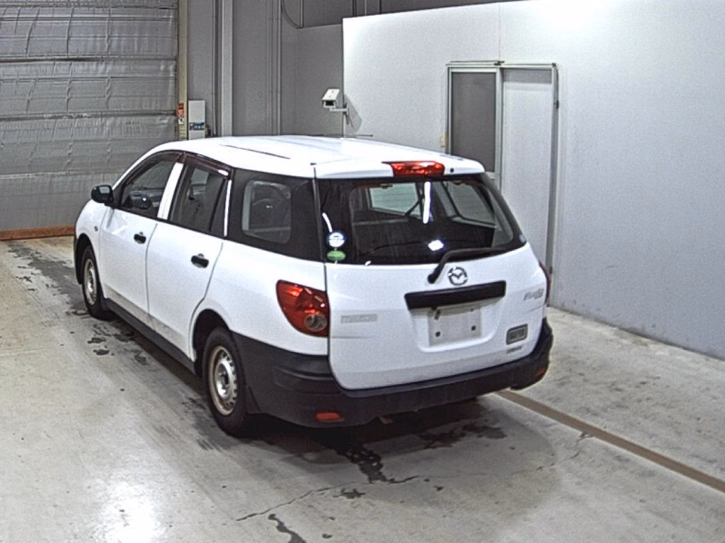 MAZDA FAMILIA