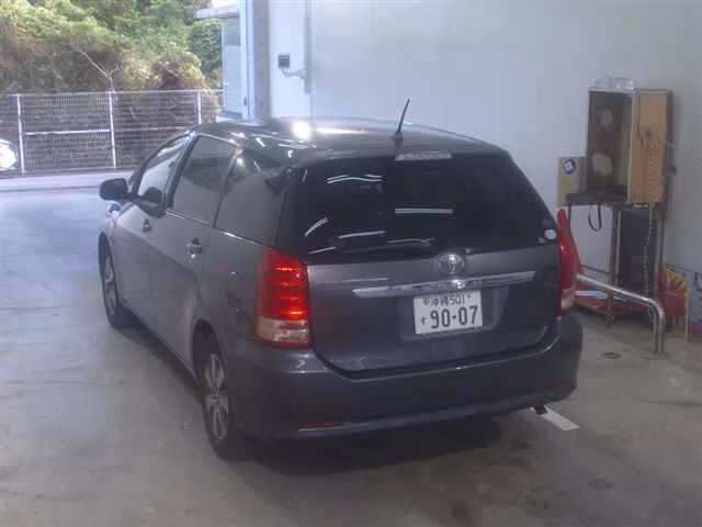 TOYOTA WISH