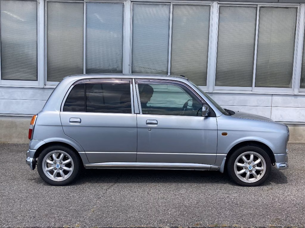 DAIHATSU MIRA GINO