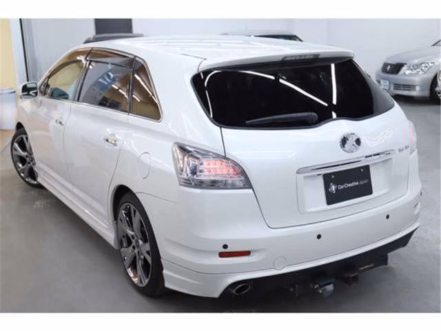 TOYOTA MARK X ZIO