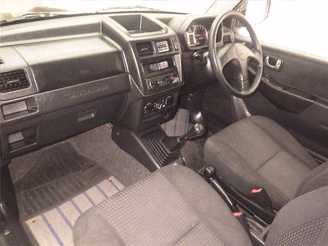 MITSUBISHI PAJERO MINI