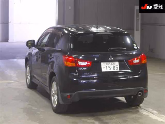 MITSUBISHI RVR