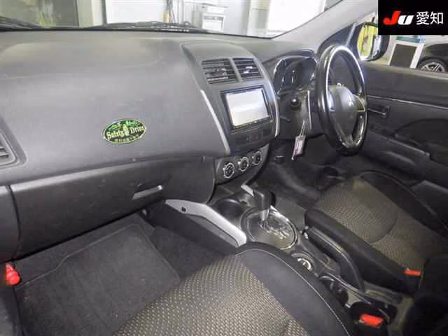 MITSUBISHI RVR