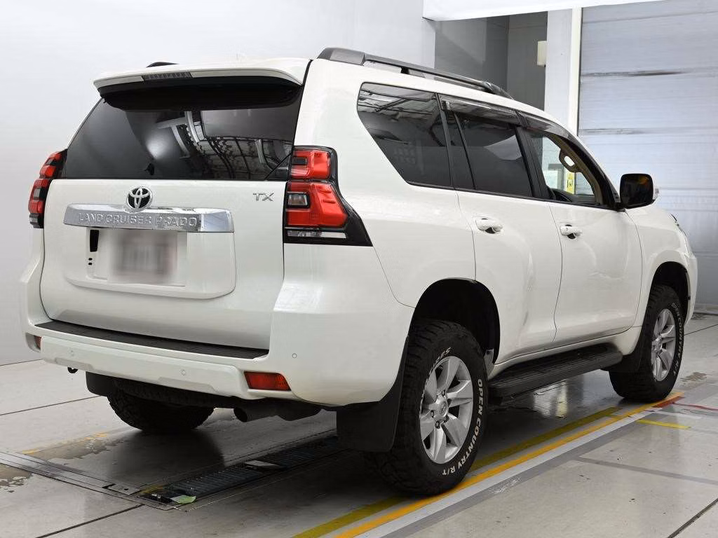 TOYOTA LAND CRUISER PRADO