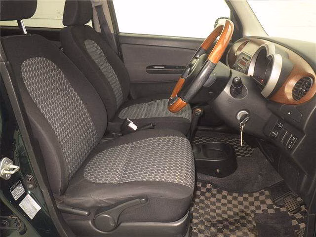 DAIHATSU MIRA GINO