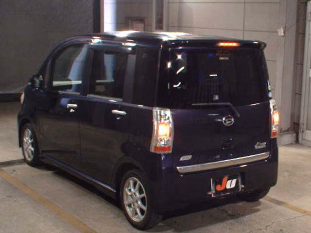 DAIHATSU TANTO EXE