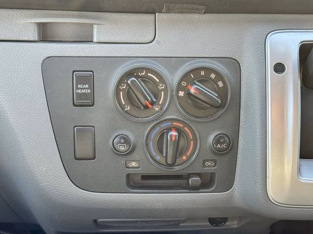 NISSAN NV350 CARAVAN