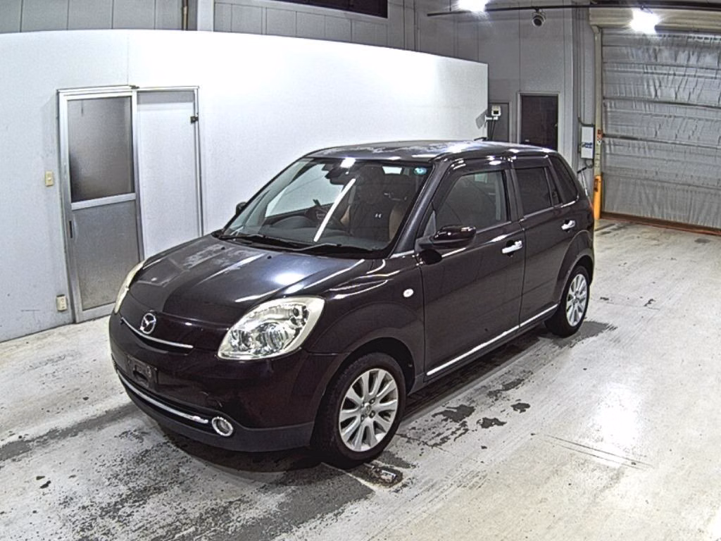 MAZDA VERISA
