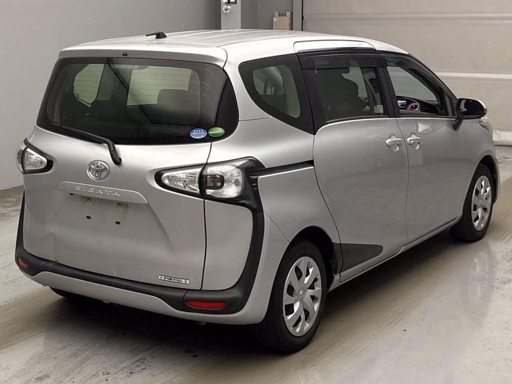 TOYOTA SIENTA