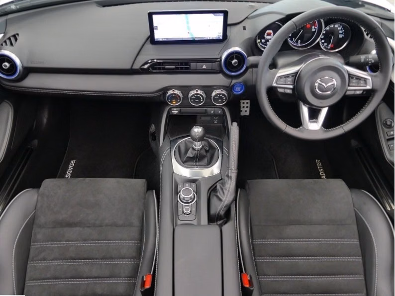 MAZDA ROADSTER