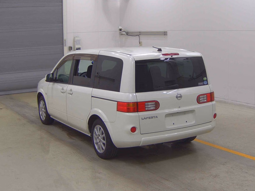 NISSAN LAFESTA