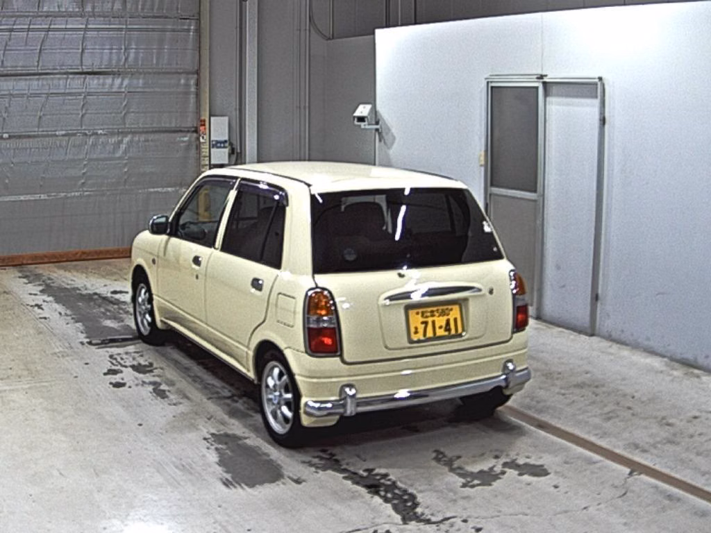 DAIHATSU MIRA GINO