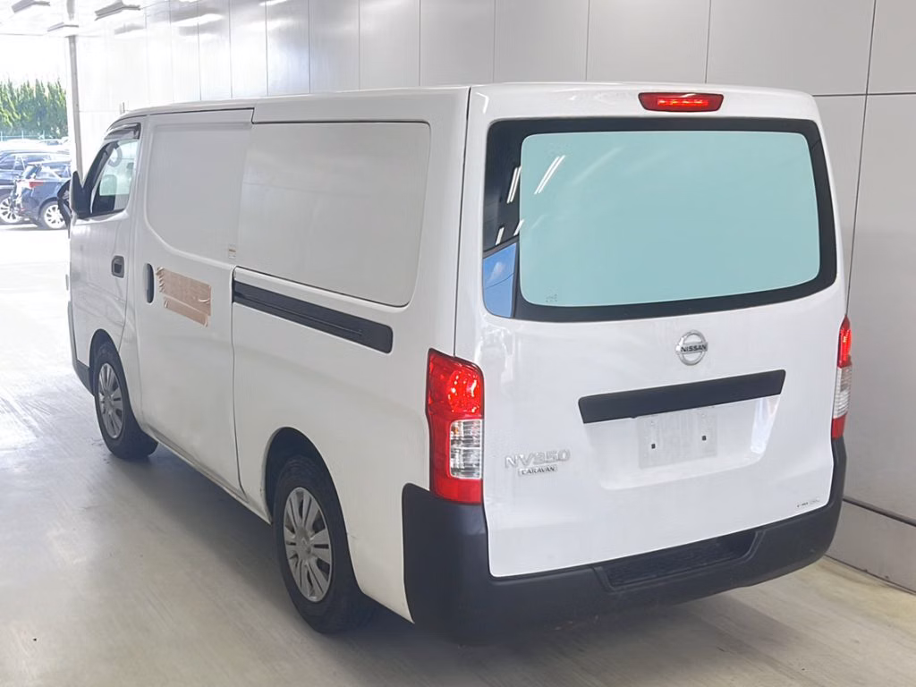 NISSAN NV350 CARAVAN