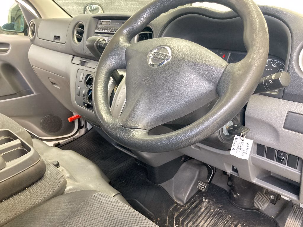 NISSAN NV350 CARAVAN