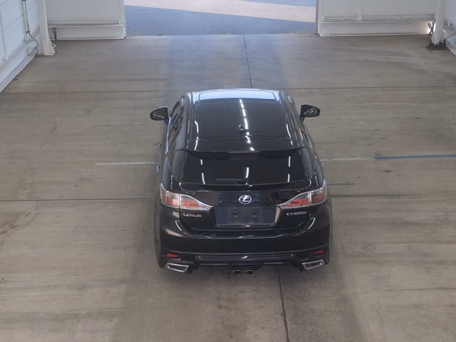 LEXUS CT200H
