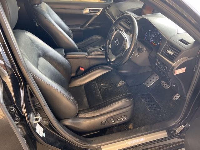 LEXUS CT200H