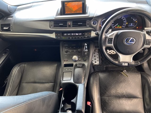 LEXUS CT200H