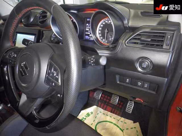 SUZUKI SWIFT