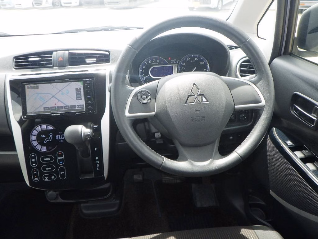 MITSUBISHI EK CUSTOM