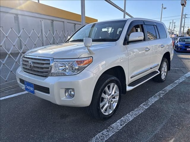 TOYOTA LAND CRUISER