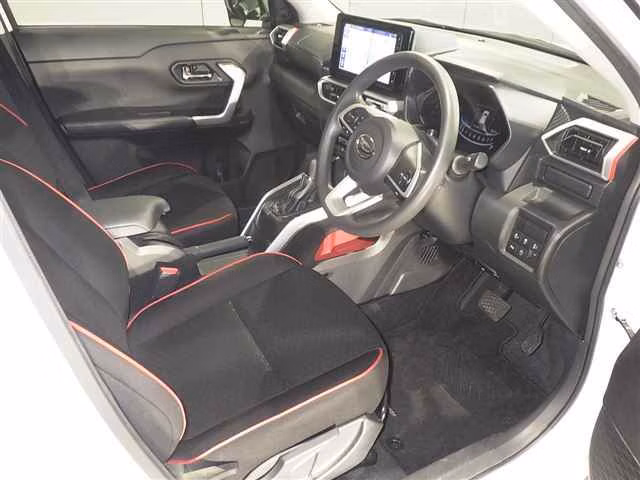 DAIHATSU ROCKY