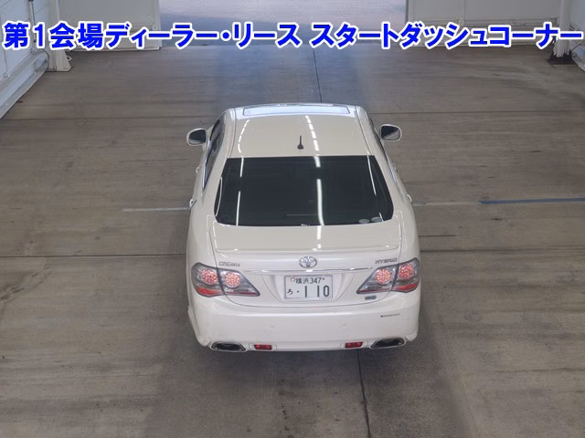 TOYOTA CROWN